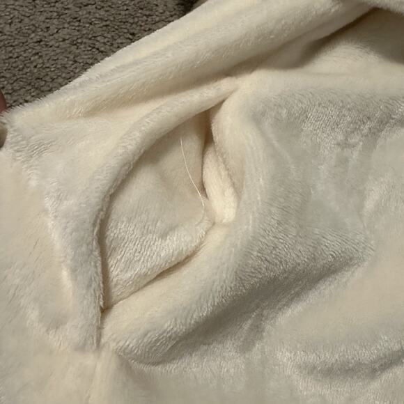 Eberjey Women Small Robe Chalet Belted Plush Cloud Ivory - Picture 6 of 10